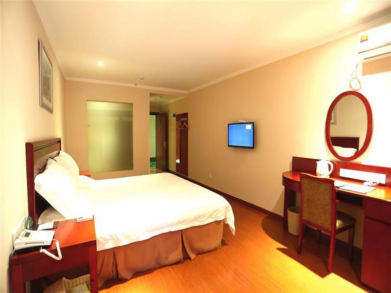 Greentree Inn Zhejiang Jiaxing Zhongan Business Hotel Dış mekan fotoğraf